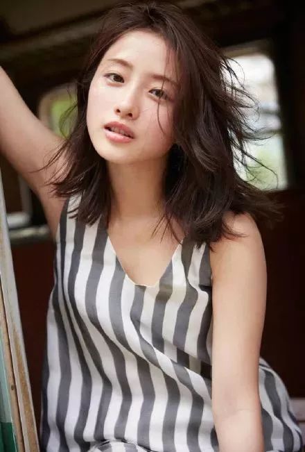 女人国产香樵久久精品:03-04-09-16-20-42T：38,女人国产香樵久久精品，探索女性魅力的独特韵味