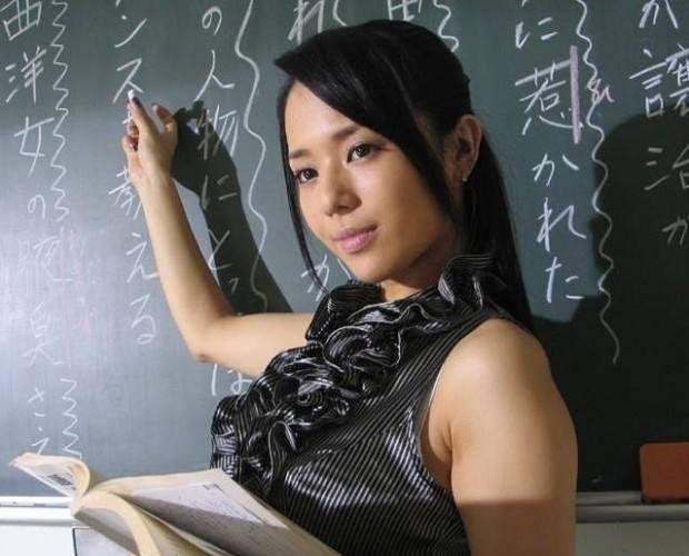 伊人久久大香线蕉AV色:04-10-12-26-30-37A：18,伊人久久大香线蕉，探索AV色世界的独特魅力与文化价值