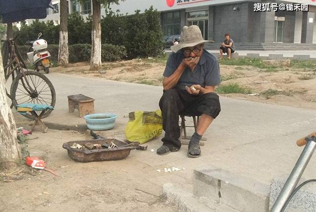 老熟妇乱子伦牲交视频:11-12-16-20-28-47M：27,老熟妇乱子伦牲交视频的探讨（关键词解读）