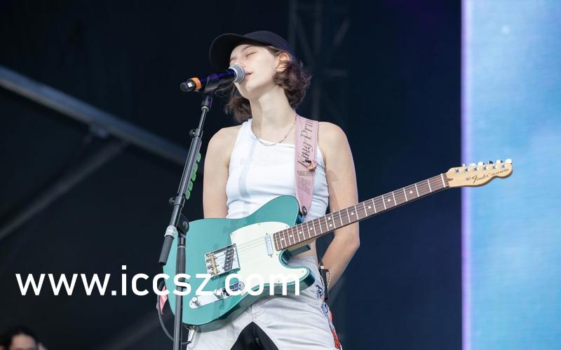 国产精品三级美女网站全黄真人一级毛片:01-02-06-09-18-24R：45,探索国产精品美女网站，真实、黄色与一级毛片的深度解析 (01-02-06-09-18-24R，45)