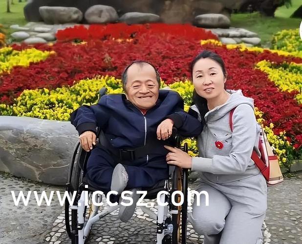 老师穿着旗袍肉色丝袜让我玩:02-06-23-32-36-37D：20,老师穿着旗袍肉色丝袜的特殊课堂体验，一次难忘的教育经历
