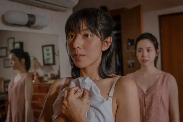 久久人妻AV中文字幕:04-10-12-26-30-37A：18,久久人妻AV中文字幕的魅力时光，深度探索成人影视文化中的字幕艺术
