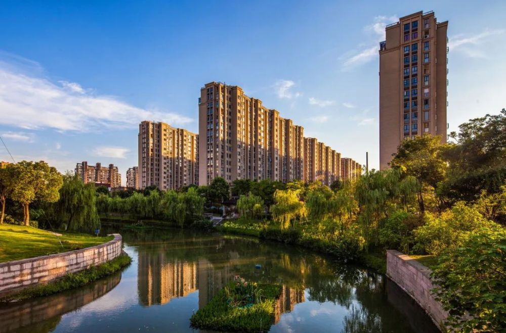 精品一区二区三区无码免费视频:吉林市最新楼盘,探索吉林市最新楼盘，精品一区二区三区无码免费视频指南