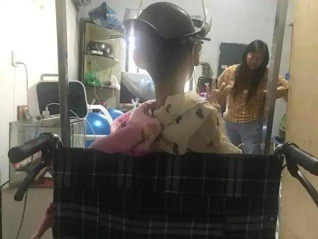 国产萌白酱喷水视频在线播放:农民工尘肺最新政策,国产萌白酱喷水视频在线播放与农民工尘肺最新政策关注