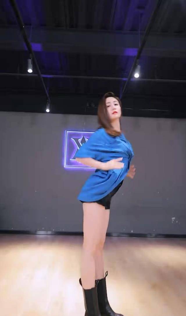 国产熟女乱子视频正在播放:最新拉丁舞曲,国产熟女乱子视频与最新拉丁舞曲的交融