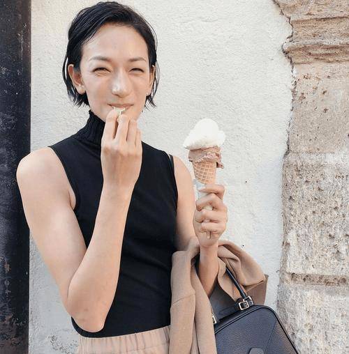 另类亚洲欧美精品久久:大鹅最新价格,另类亚洲欧美精品久久，探索大鹅最新价格及其他多元话题