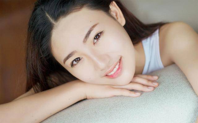 女人高潮抽搐喷液30分钟视频:最新黑丝番号,探索女性性高潮的奥秘，关于女人高潮抽搐与黑丝风尚的视频研究