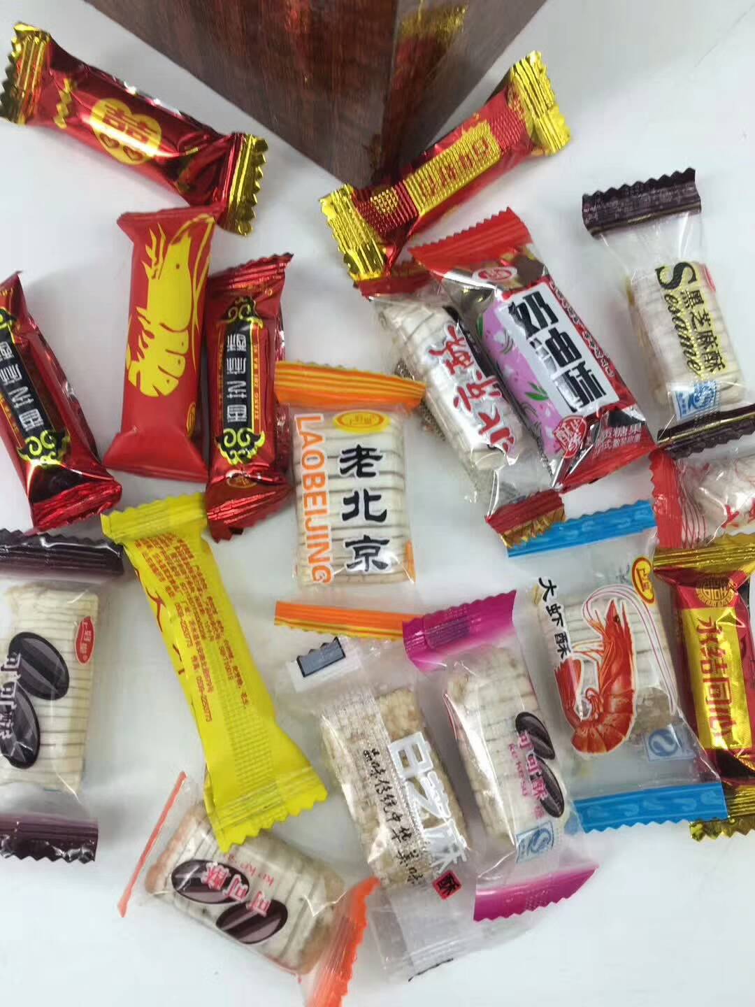日韩精品一卡2卡三卡4卡乱码天下:六神最新广告,日韩精品与六神最新广告，探索一卡、二卡、三卡、四卡乱码的魅力