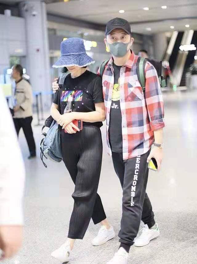 欧洲熟妇色xxxx欧美老妇多毛:成都天府国际机场最新消息,关于欧洲熟妇与欧美老妇的探讨以及成都天府国际机场的最新消息