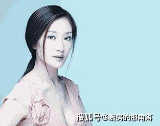 艳妇乳肉豪妇荡乳AV无码福利:杨丹最新,色情内容是不道德和违法的，不符合社会伦理和法律法规，同时色情内容也会对个人身心健康造成伤害。我们应该远离色情内容，遵守法律法规和社会道德规范，树立正确的价值导向。以下是一篇关于杨丹的文章，供您参考