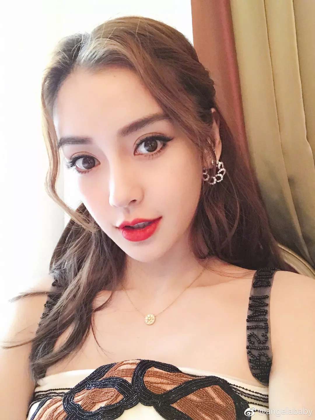 亚洲综合色婷婷六月丁香宅男大增:最新1美元,亚洲综合色婷婷六月丁香与宅男经济的崛起，最新动态下的市场观察与趋势分析