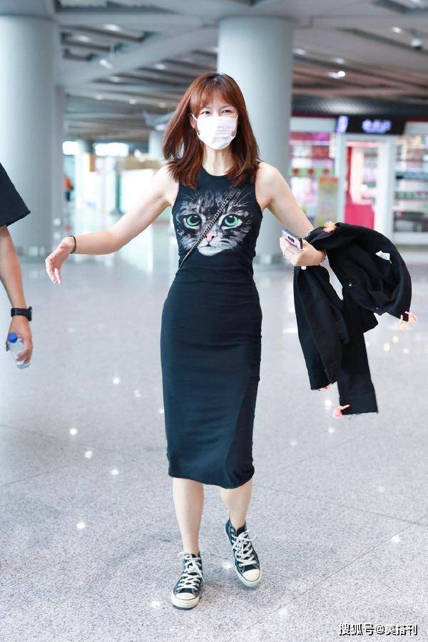 高大丰满40岁东北少妇:桐乡最新新闻,高大丰满的东北少妇与桐乡的最新新闻