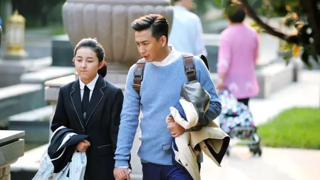 无码人妻一区二区三区一:2014最新连续剧,探索无码人妻的魅力，从一区到三区，看连续剧中的故事变迁