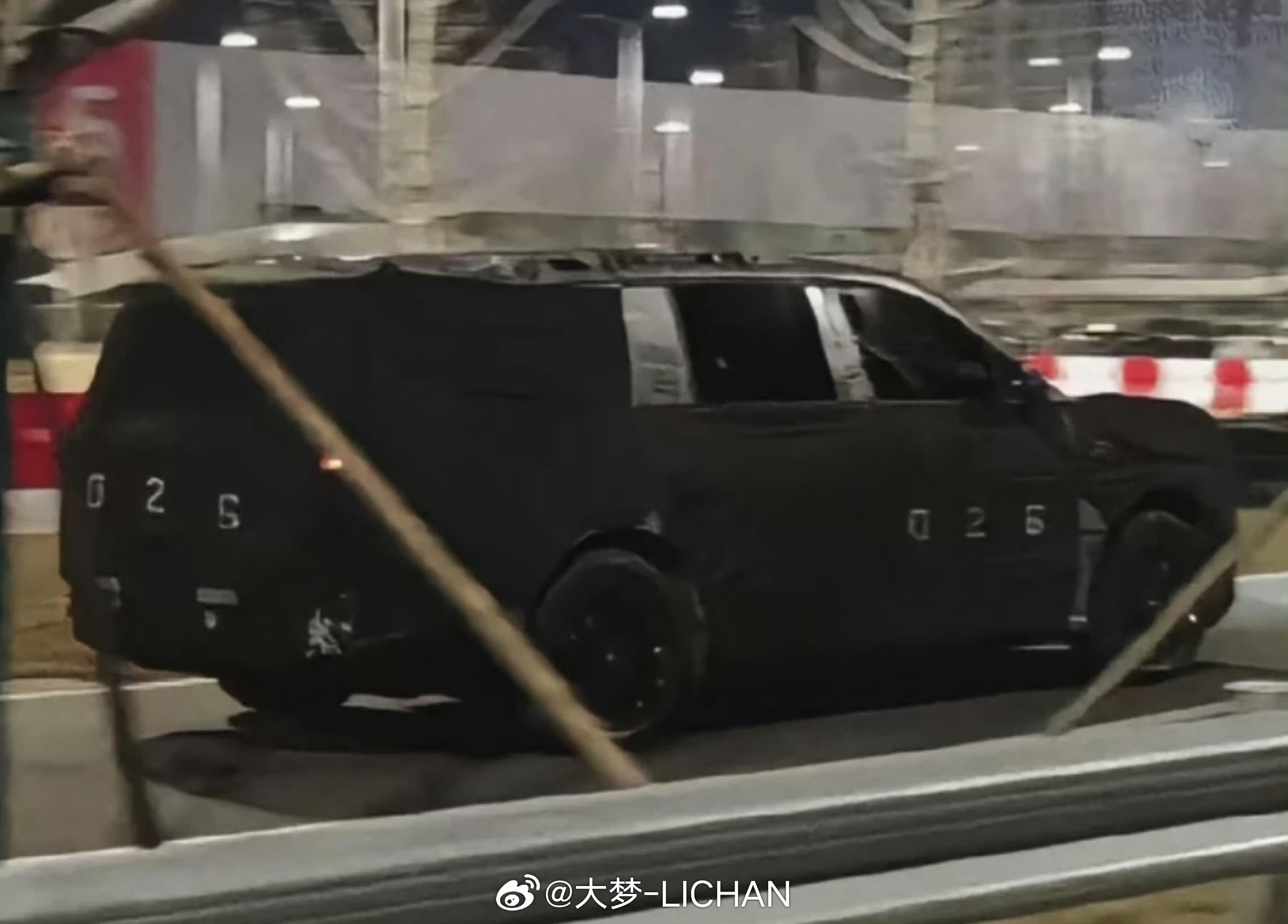 精品国产乱码久久久久久1区2区:最新款豪车,探索精品国产豪车，最新款式的独特魅力与乱码现象解析
