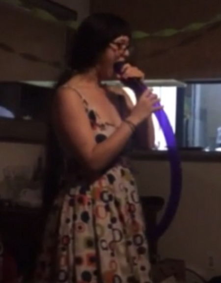 女人18毛片a级毛片免费视频:01-03-08-16-26-43A：19,色情内容是不合法的，违反我国相关的法律法规。我们应该遵守法律和道德准则，远离色情内容。如果您有其他有益身心的娱乐需求，可以寻找一些正规的平台或文化活动，例如观看电影、参加体育运动、学习知识等，以丰富您的生活。