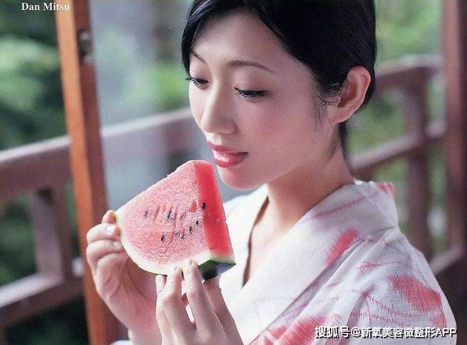 亚洲乱色熟女一区二区三区麻豆:05-15-24-25-26-29X：12,亚洲风情，探索熟女之美的一二三区与麻豆文化