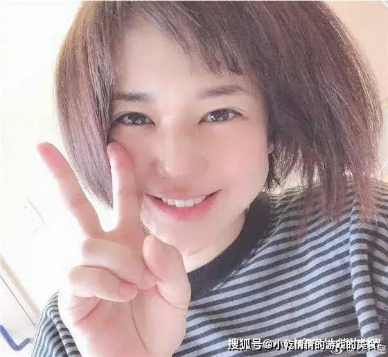 亚洲人成自拍蜜芽:07-16-19-36-37-45L：20,亚洲人成自拍蜜芽，探索数字时代的自我表达与身份认同