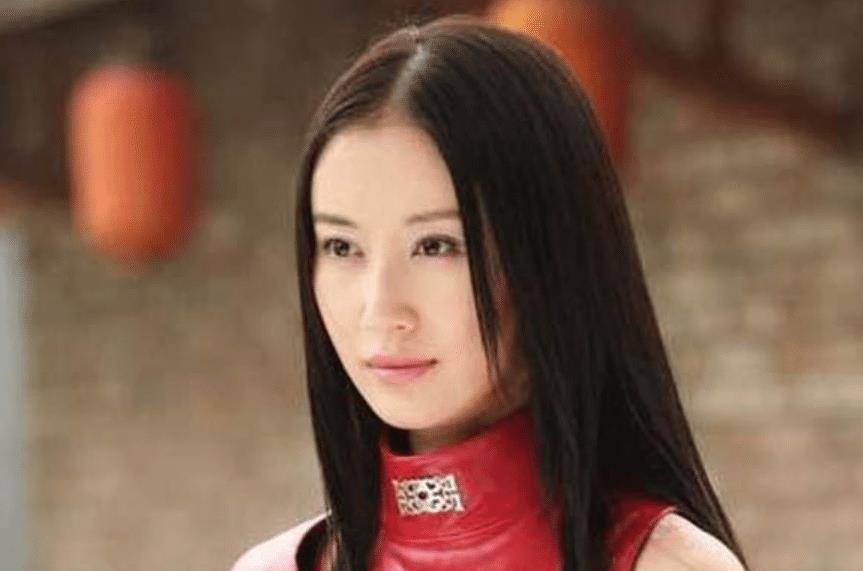 无码少妇一区二区:03-08-09-28-33-49K：10,色情内容是不合法的，违反我国相关的法律法规。我们应该遵守法律和道德准则，远离色情内容。如果您有其他有益身心的娱乐需求，可以寻找一些正规的平台或文化活动，例如观看电影、参加体育运动，以丰富您的生活。