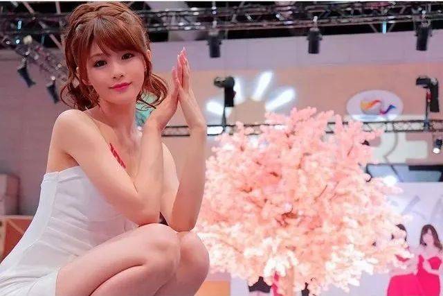 国产成人亚洲精品无码AV大片:15-19-32-37-42-44B：16,关于国产成人亚洲精品无码AV大片的深度探讨