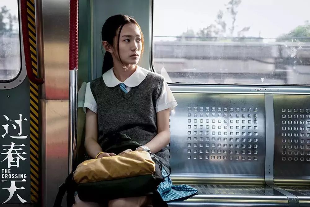 人妻丰满熟妇AV无码处处不卡:08-15-23-27-35-49N：41,关于丰满熟妇魅力的探讨